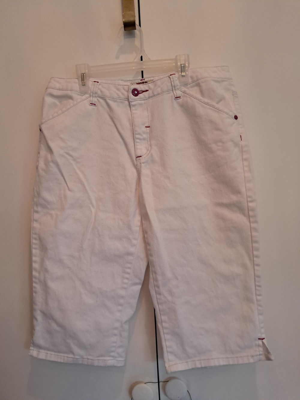 Moto Blues White Women's Knee-Length Jeans Shorts